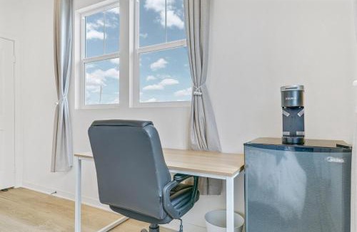 Harbor Gateway South House | Torrance Downtown Spacious 5Bedroom 4bathroom House Free Parking WiFi Near Harbor UCLA SpaceX