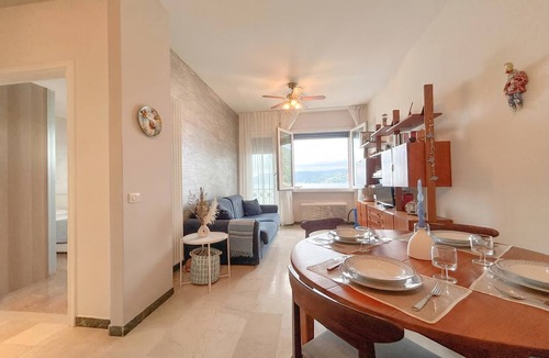 Torre del Mare Apartment | Torre Sea-View Apartment, Bergeggi, Italy