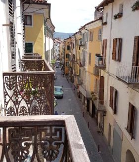 Ivrea Apartment | Torres Rojas