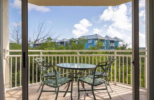 Key West House | Tortuga Suite at Sunrise Suites Resort - Heated Pool, Hot Tub & Free Parking