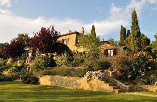 Mercatale di Cortona Villa | Toscana Fantastica - Cortona, Villa Sleeps 6 large Pool, and Chef's Kitchen