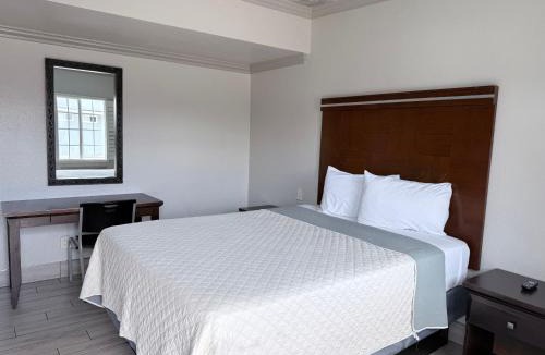 Lynwood Hotel | Town House Motel