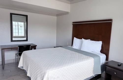 Lynwood Hotel | Town House Motel