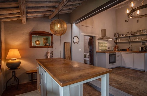 Ferretto Apartment | Tuscan Farmhouse among vineyards and olive grows of Cortona countryside