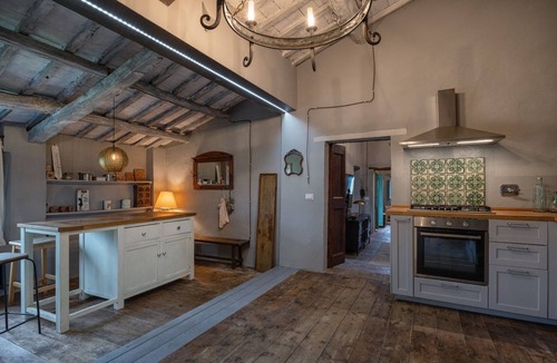 Ferretto Apartment | Tuscan Farmhouse among vineyards and olive grows of Cortona countryside