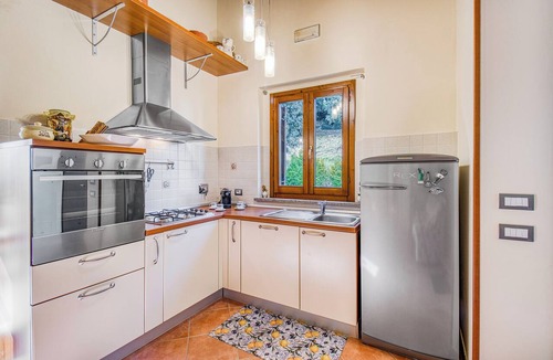 Radicondoli Apartment | Tuscan Sun Duplex With Balcony and Shared Pool