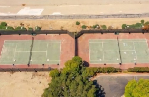 Harbor House | Two Bedroom Townhouse Lakewood, Ca with fireplace, pool, jacuzzi