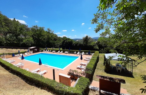 Giomici Apartment | Two rooms apartment with swimming pool in umbrian countryside