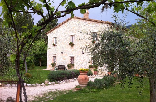 Montecchio Villa | Umbria, Italy - Montecchio near Orvieto and Todi - Cosy Country Home
