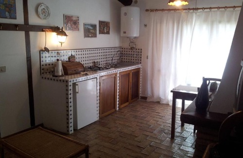 Amelia Apartment | Unabhaengige Wohnung in Amelia mit Garten, Grill by Interhome