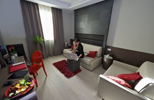 Foligno Hotel | UNAHOTELS Villa dei Platani Foligno