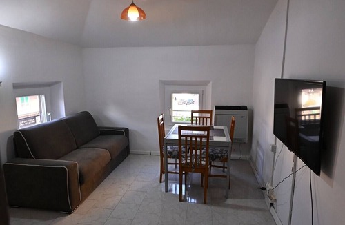 Buon Pastore-Sant'Agnese-San Damaso Apartment | UNILOFT - Uni Area - Policlinic Area