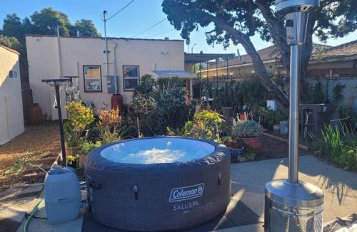 North Long Beach Apartment | Urban Farm House +Hot Tub+Pool