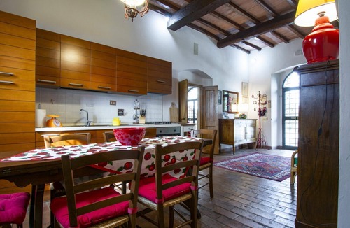 Figline e Incisa Valdarno House | Vacation Home in Madonna Del Cesto with 3 bedrooms sleeps 6