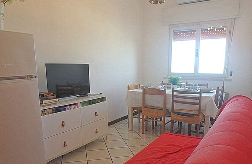 Lido di Pomposa Apartment | Vacation home front and sea view with beach service and covered parking.