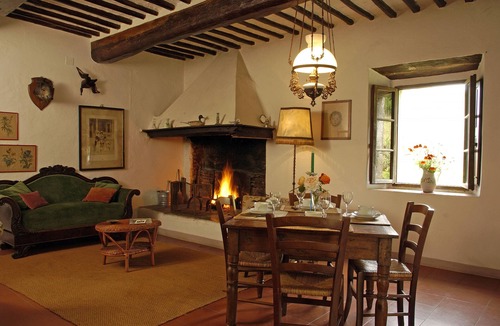 Roccastrada House | Vacation in an apartment inside a historic organic farm with swimming pool