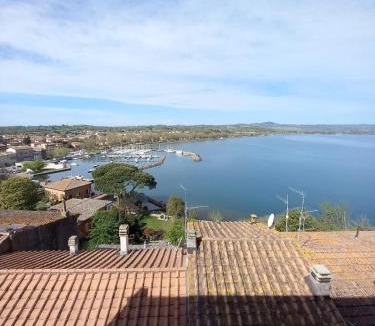 Capodimonte Apartment | VANDA VISTA LAGO Alloggio Turistico