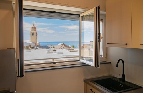 Varigotti Apartment | Varicottis Home - casa vacanza a 2 minuti dal mare