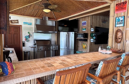 Venetian Shores House | Venetian Shores 5BR/7BA Home with Pool, Spa & Boat Lifts