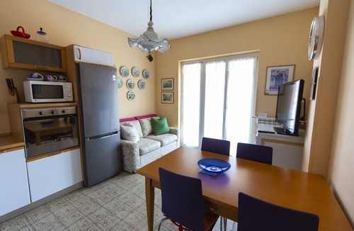 San Lorenzo al Mare Apartment | Very central three-room apartment with private parking and air conditioning