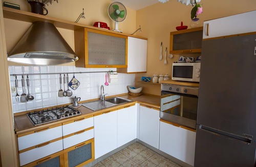 San Lorenzo al Mare Apartment | Very central three-room apartment with private parking and air conditioning