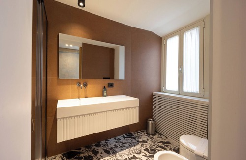 Tivoli Apartment | Vesta Room - Residenza San Valerio in the historic center of Tivoli