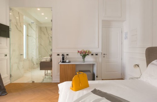 La Spezia Historic Centre Hotel | Via Chiodo Luxury Rooms