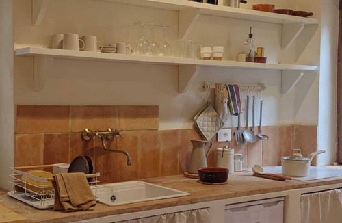 Montemerano House | Vicolo 10 - Your Tuscan Shelter in the village center