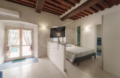 Porto Azzurro Apartment | Vicolo San Martino Suite