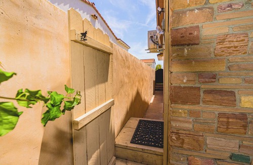 View Park-Windsor Hills Apartment | View Park with Private Pool