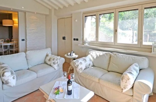 Pieve di Chio Villa | Villa Aida - Three Bedroom Villa, Sleeps 6