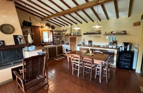 Montecastrilli Apartment | Villa and Annex House with Pool InBorgo