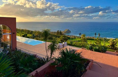 Ponta Delgada Villa | Villa Anna Splendid Sunset Ocean Front