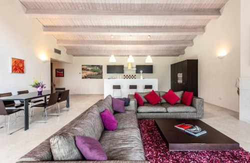 Trequanda Villa | Villa Aquila-Cignella Resort Acommodation Tuscany