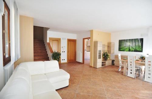 Valbrona Villa | villa between lake and mountains