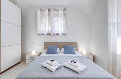 Salario Apartment | Villa Borghese Modern Apartment