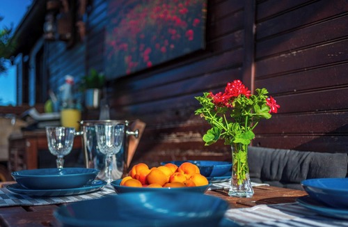 Valdamonte Villa | Villa 'Casa Vacanze Elios B' with Mountain View, Wi-Fi and Air Conditioning