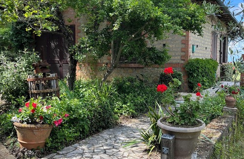Volterra House | Villa Capannina. Private pool, beautiful grounds and stunning countryside views