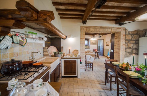 Bagnoregio Villa | Villa Civita - Holiday Rental with swimming pool in Civita di Bagnoregio