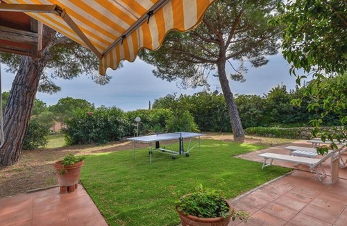 Campo nell'Elba Villa | Villa 'Colombaia' with Private Garden and Wi-Fi