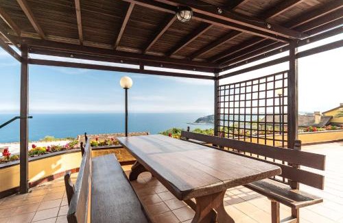 Arenzano Villa | "Villa dei Poeti" piscina e vista mare mozzafiato