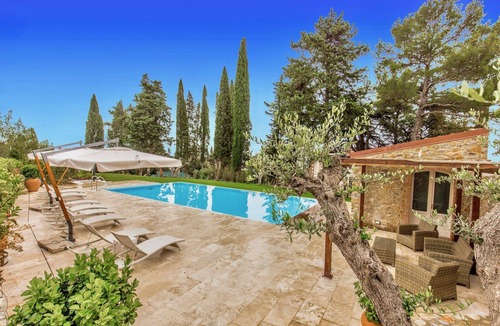 Campiglia Marittima Villa | VILLA ELEGANZA - Eight Bedroom Villa, Sleeps 16