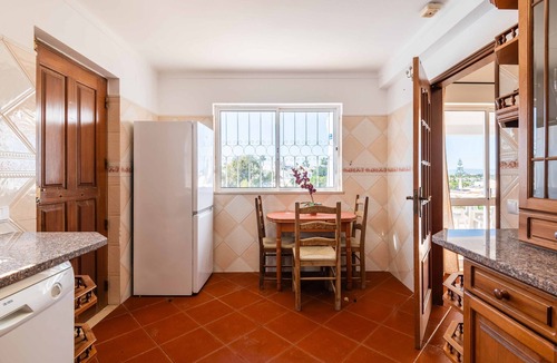 Albufeira Villa | Villa 'Eulália' with Private Pool, Wi-Fi and Air Conditioning