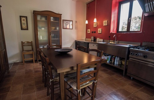 Castelnuovo di Porto Villa | Villa farmhouse North of Roma 25 min from P.za Del Popolo, train stat. Rm-Vt