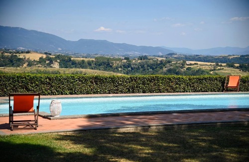 Calvi di Umbria Villa | Villa Faruffini - Four Bedroom Villa, Sleeps 8