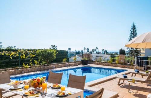 Cerro de Aguia Villa | Villa Florença - com Piscina Aquecível e BBQ em Albufeira