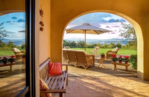 San Casciano dei Bagni Villa | Villa Genziana - Private Tuscan villa with pool