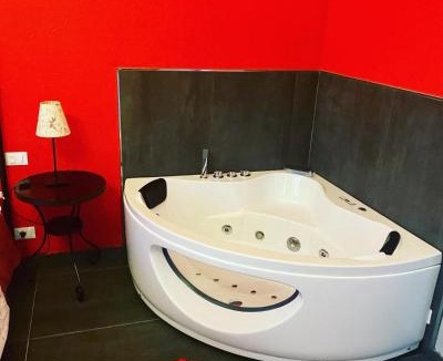 Bordighera Bed & Breakfast | Villa Gaia - Luxury Villa, pool & wellness rooms