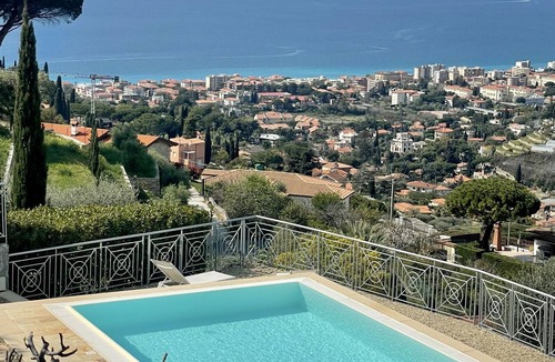 Bordighera Villa | Villa Gaia - private pool with solarium & barbecue
