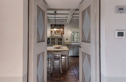 San Casciano dei Bagni Villa | Villa in San Casciano Dei Bagni with 6 bedrooms sleeps 14